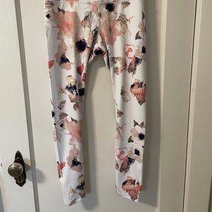 Flower Capri Leggings